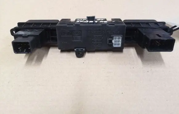 KIA Sportage A set of switches 945101F000 945101F100