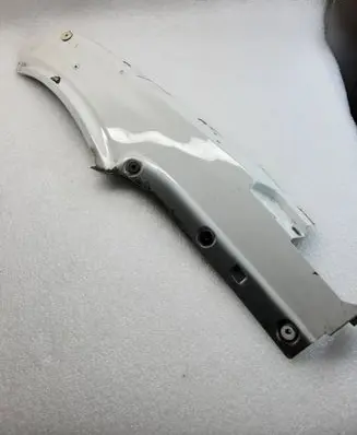 Porsche Macan (95B) Fender end trim 95B821103B A1M06SM06 48E006