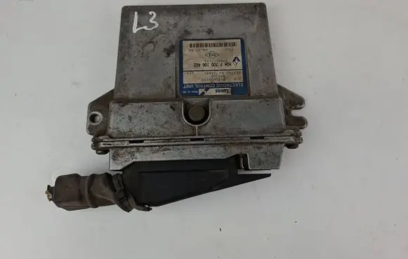 Renault Trafic I Engine control unit/module 7700106482