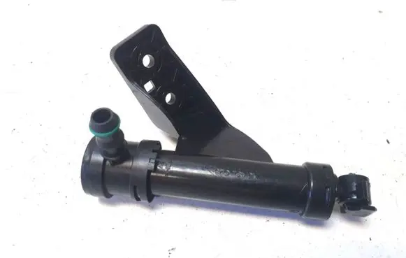 Hyundai Santa Fe Headlight washer spray nozzle