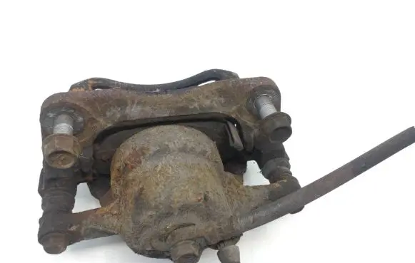 Toyota Auris E180 Front brake caliper