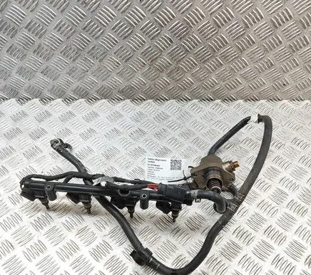 Volkswagen Golf VII Fuel main line pipe 06L127025N 06L971627B