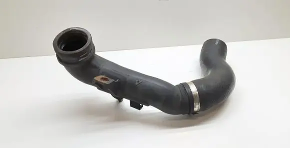 Toyota Avensis T270 Intercooler hose/pipe 173620R030