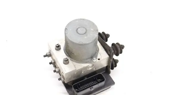 Audi Q5 SQ5 Master brake cylinder 8R0614517DB