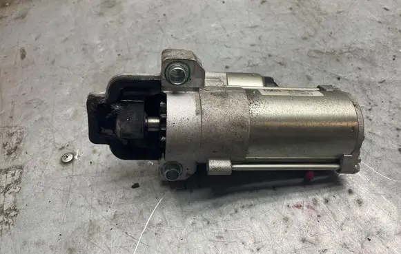 Ford Focus Starter motor JX6T11000EB 240312 215159