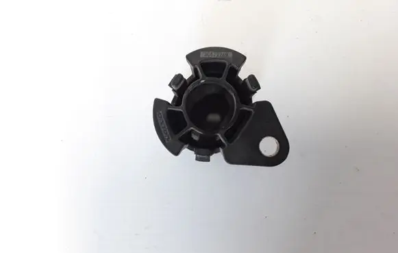 Volvo C70 Radiator mount bracket 30639749