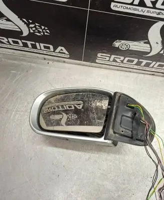 Mercedes-Benz E W211 Front door electric wing mirror