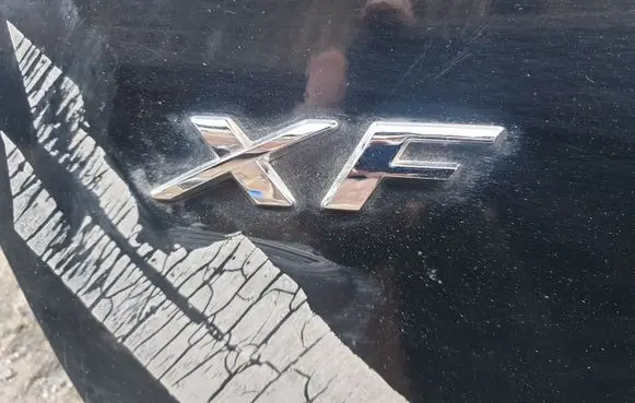 Jaguar XF X250 Manufacturers badge/model letters 