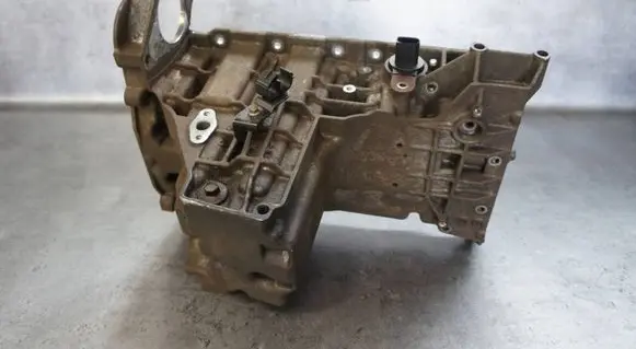 Land Rover Discovery 4 - LR4 Oil sump 9H2Q-6675-BA