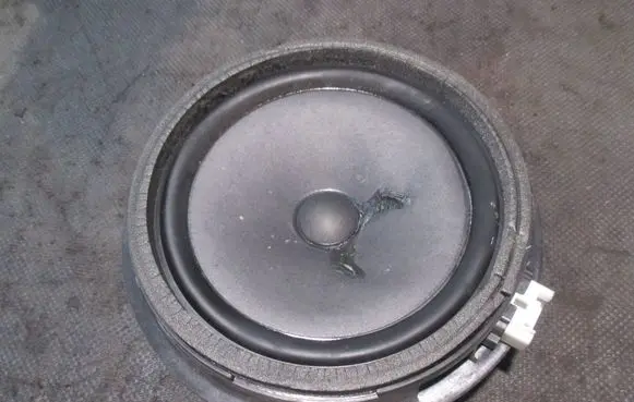 Ford Mondeo MK IV Front door speaker 6M2T18808AC C281HU2
