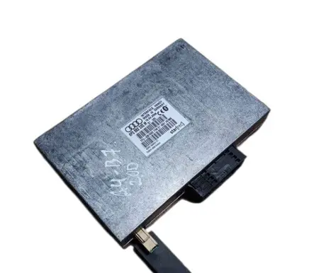 Audi A4 S4 B7 8E 8H Bluetooth control unit module 8P0862335M 9DPG00051CC1