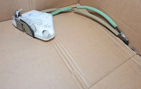 Mazda 3 II Front door lock 5A09A0186 BLE9