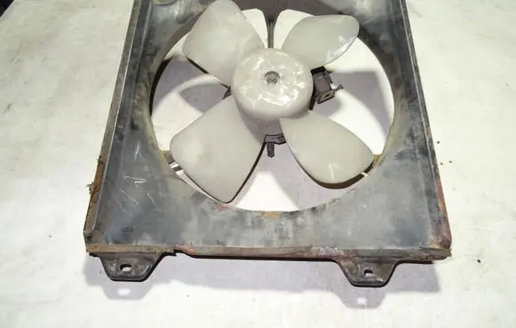 Mitsubishi Sigma Electric radiator cooling fan