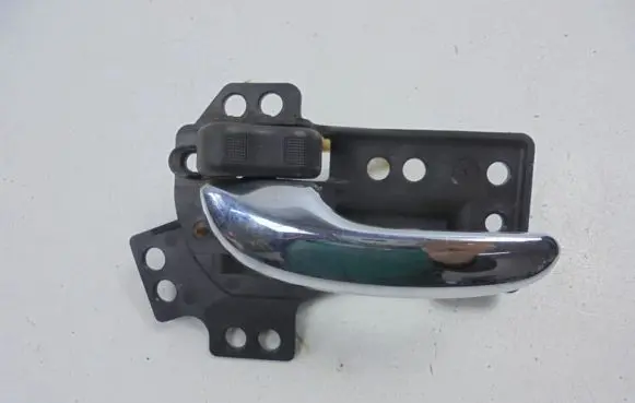 Chrysler Neon II Front door interior handle 00H47TRMAA