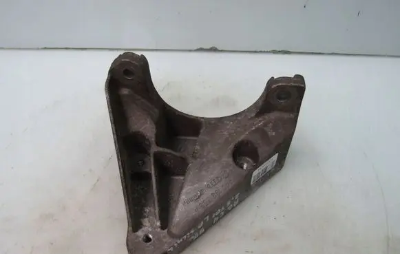 Audi A6 S6 C4 4A Engine mounting bracket