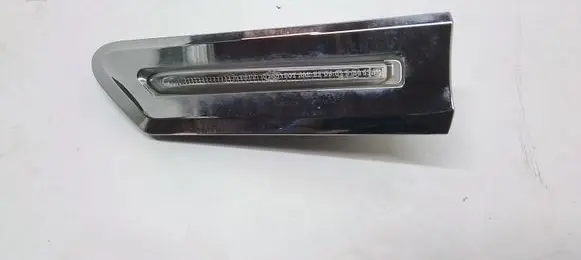 BMW 7 F01 F02 F03 F04 Front fender indicator light 7203371