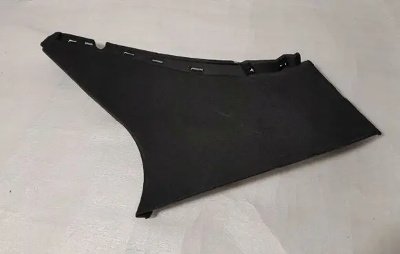 Audi Q8 (C) pillar trim 4M8867246