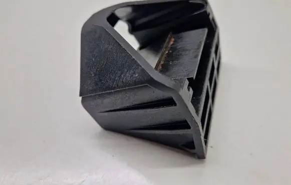 BMW X3 F25 Radiator mount bracket 7593779