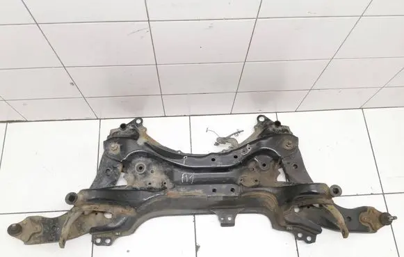Toyota Auris E180 Front subframe