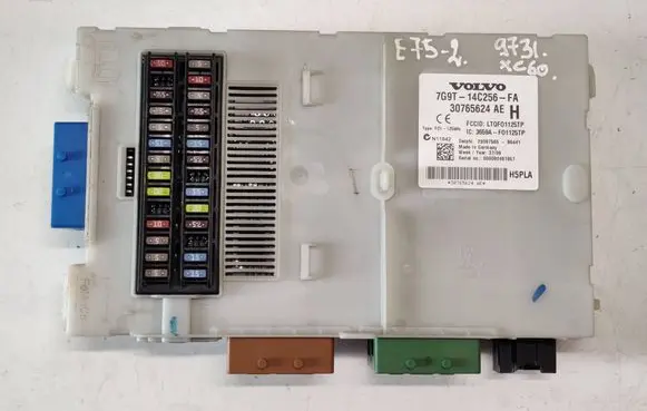 Volvo XC60 Comfort/convenience module 30765624AE 7G9T14C256FA