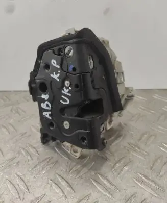 Audi A4 S4 B8 8K Front door lock 8J2837015C