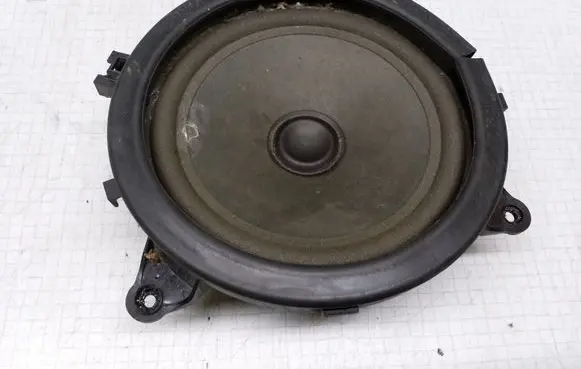 Volvo V70 Rear door speaker 9472003
