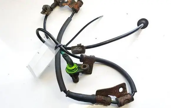 Hyundai Tucson JM ABS brake wheel speed sensor 956702e300 95670-2e300