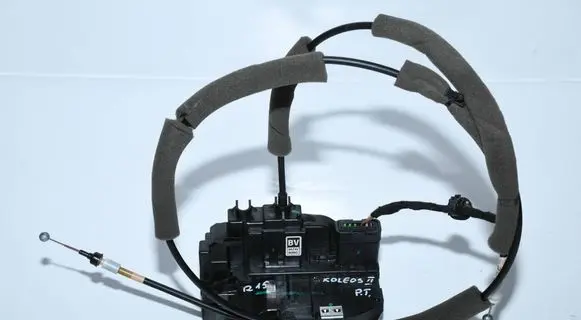 Renault Koleos II Rear door lock