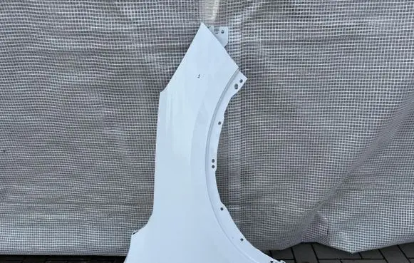 Ford Kuga III Fender LV4BS16015AD