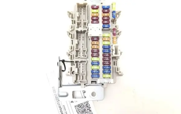 Nissan Qashqai Fuse module 4EB0C