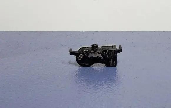 Nissan Qashqai Tire pressure sensor 4070040B0B