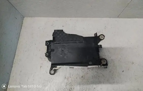 Battery tray