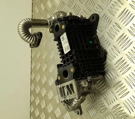 Peugeot 3008 II EGR valve cooler 9813050280
