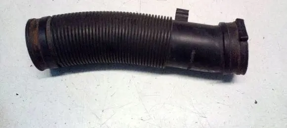 Opel Corsa C Air intake hose/pipe 028021803