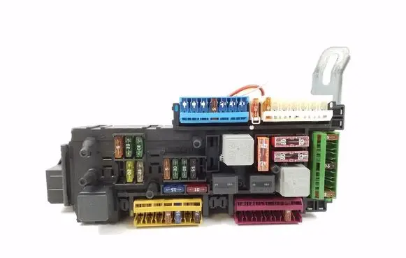 Mercedes-Benz E C207 W207 SAM control unit A2129003922
