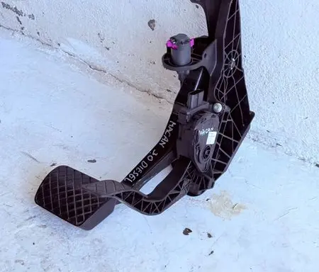 Porsche Macan (95B) Brake pedal 95B723031C