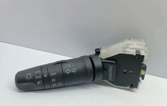 Nissan Note (E11) Indicator stalk 14425