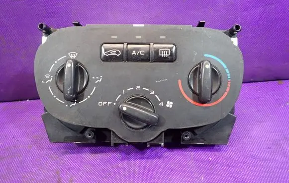 Peugeot 307 Climate control unit 