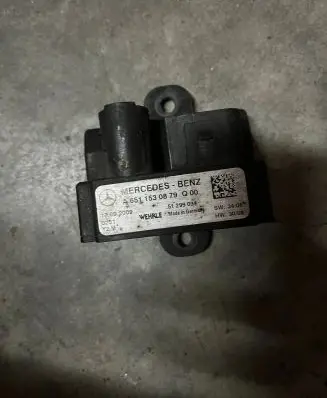 Mercedes-Benz Sprinter W906 Glow plug pre-heat relay A6511530879 51299034
