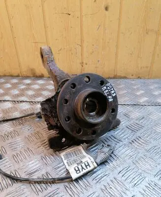Opel Astra H Front wheel bearing hub 