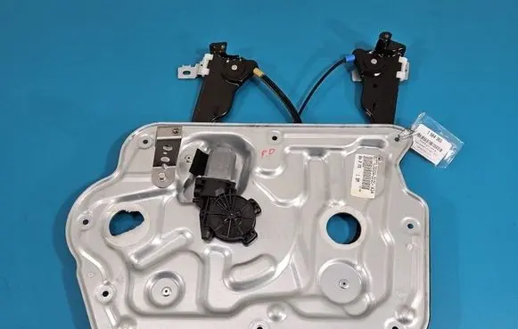 Nissan Qashqai Front door window regulator with motor FC685AL IMPRK1584365