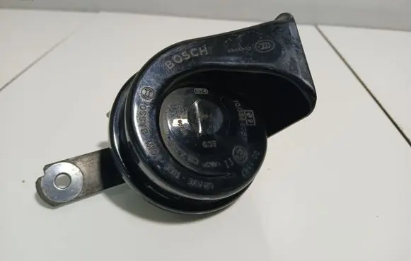 Chrysler Grand Voyager V Horn signal 703881157