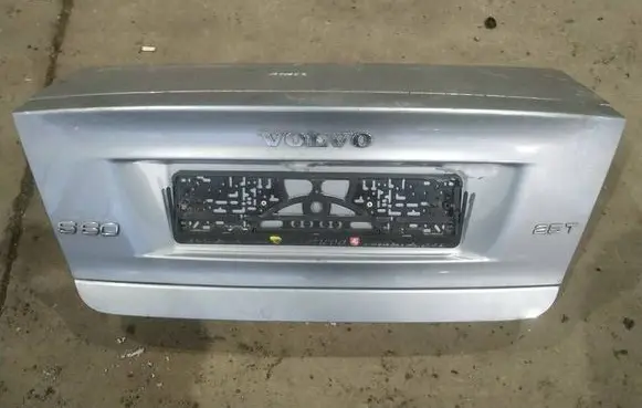 Volvo S60 Tailgate/trunk/boot lid PILKAS