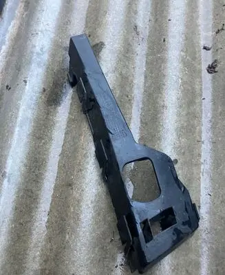 Ford Focus Front bumper mounting bracket 4M5117E856AC