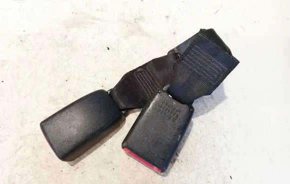 Front seatbelt buckle