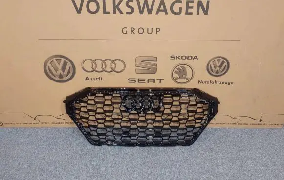 Audi RSQ3 Front bumper upper radiator grill 83A853651D RS03AU320