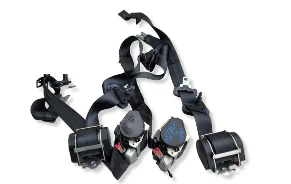 Renault Megane III Front seatbelt 