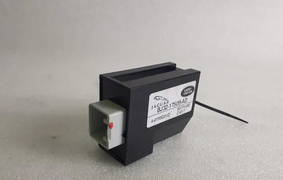 Jaguar E-Pace Window wiper interval relay BJ3217509AD A0755G01G