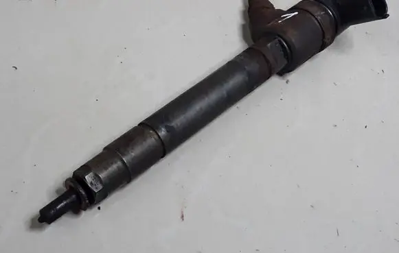 Volvo S60 Fuel injector 0445110251 30750283