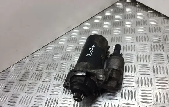 Seat Altea Starter motor 1005631311